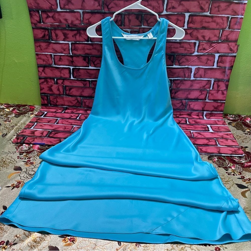 Victorias Secret Collection long satin slip dress size M